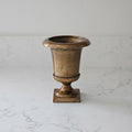 Metallurne in Gold-Bronzefarben mit Antik-Finish