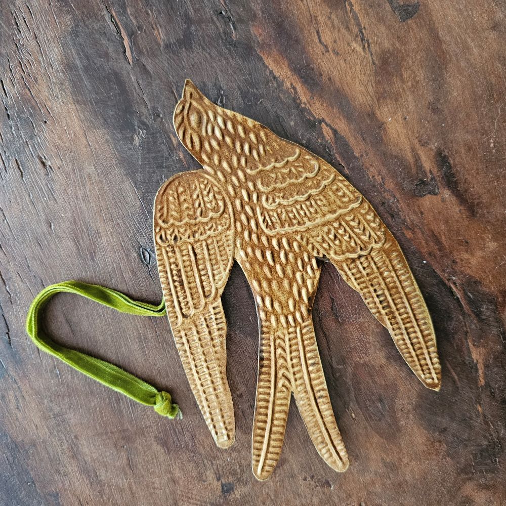 Ornement d’oiseau Esprit doré avec ruban en velours