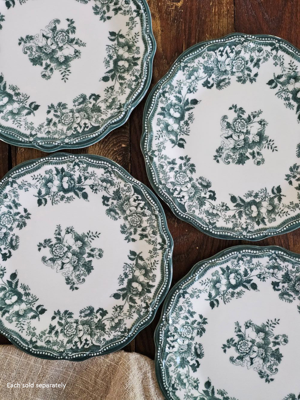 Πιάτο transferware με πράσινα λουλούδια
