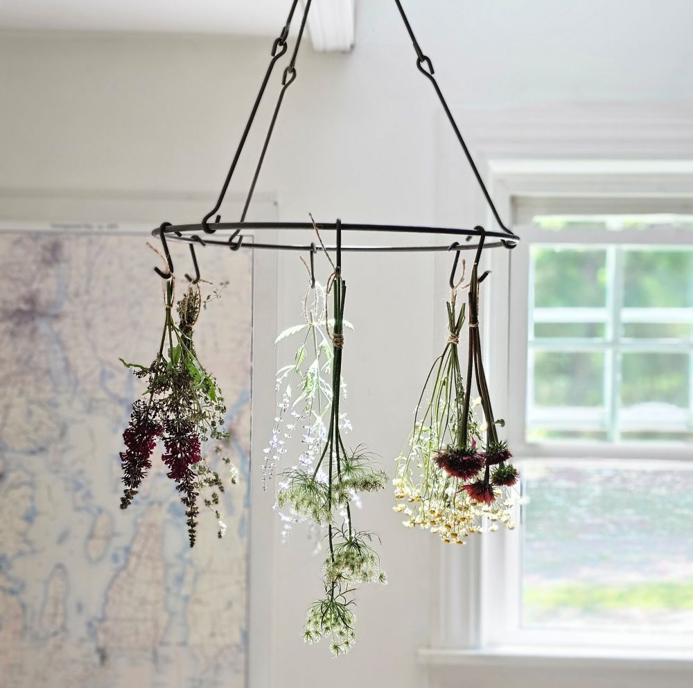 Étagère à herbes séchées de style vintage
