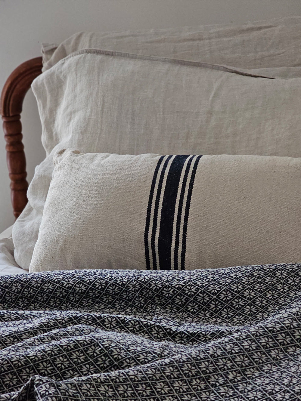 Von Wales inspirierte Kuscheldecke, Marineblau