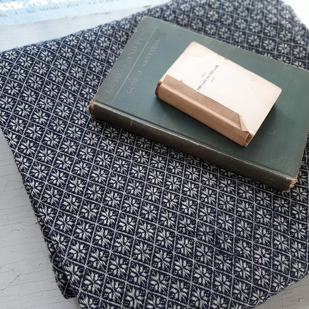 Plaid d'inspiration galloise, bleu marine