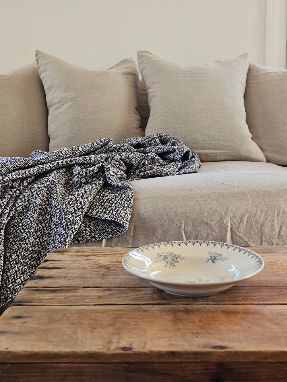 Von Wales inspirierte Kuscheldecke, Marineblau