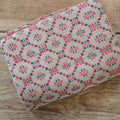Von Wales inspirierte Kuscheldecke, Rot und Grün