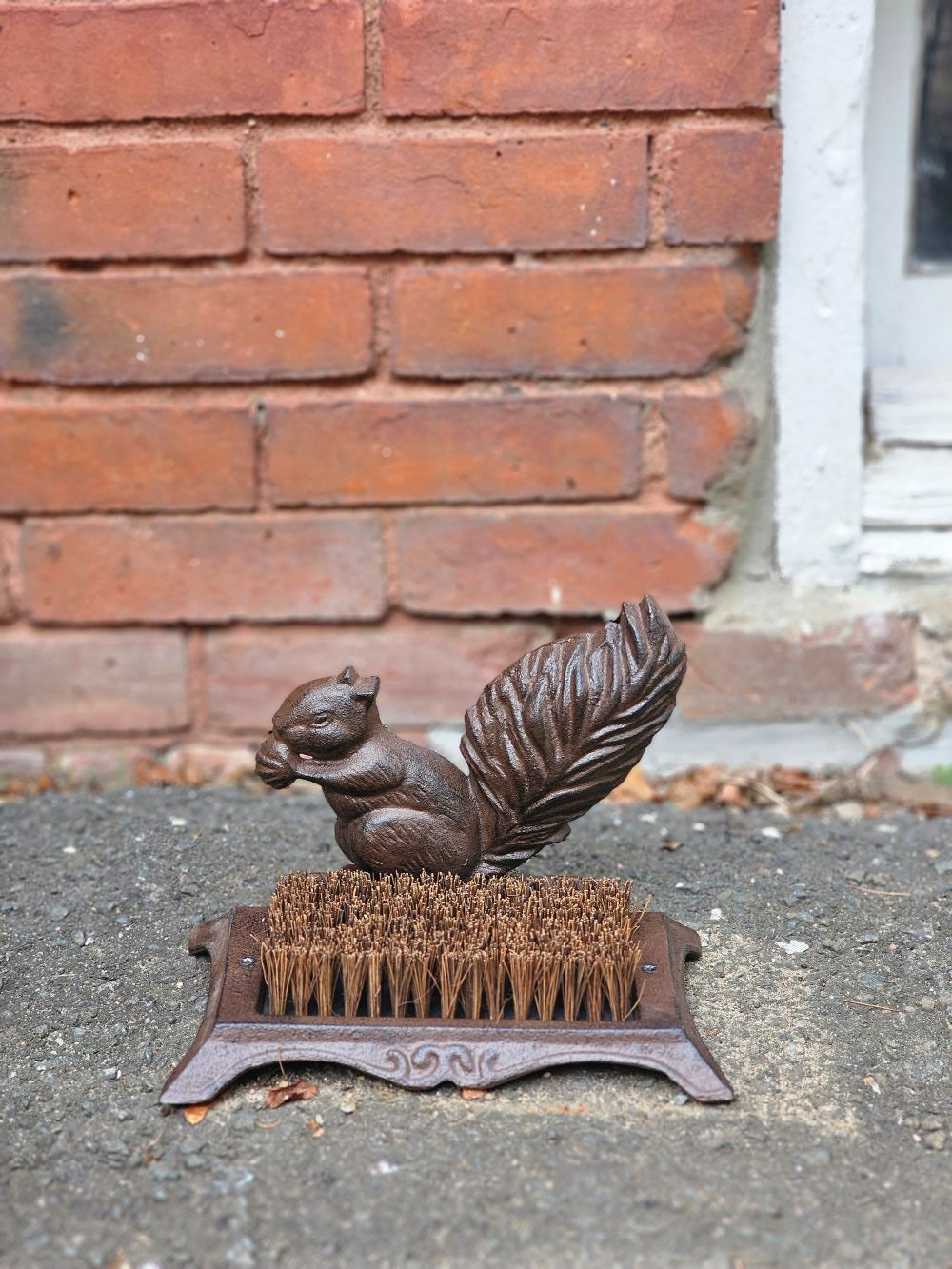 Brosse à bottes écureuil en fonte